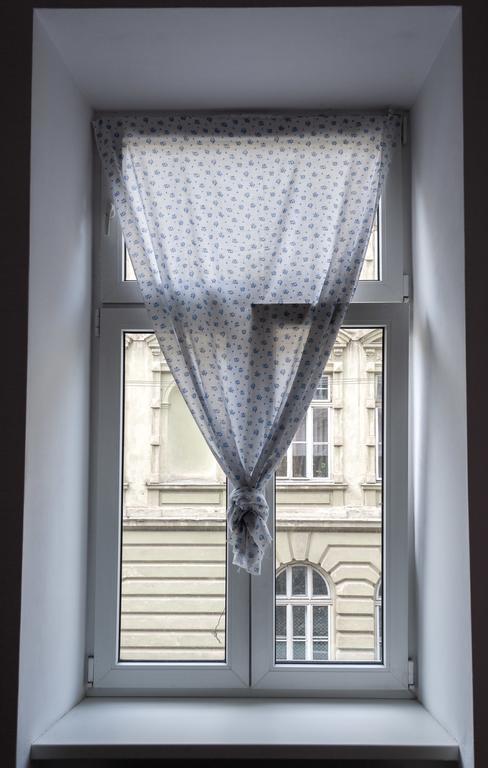 Magic Bus Hostel Лвив Стая снимка